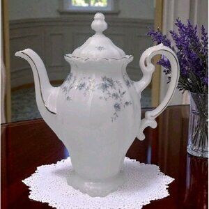 Johann Haviland Blue Garland Teapot Coffee Pot Bavaria Germany Vintage Cottage